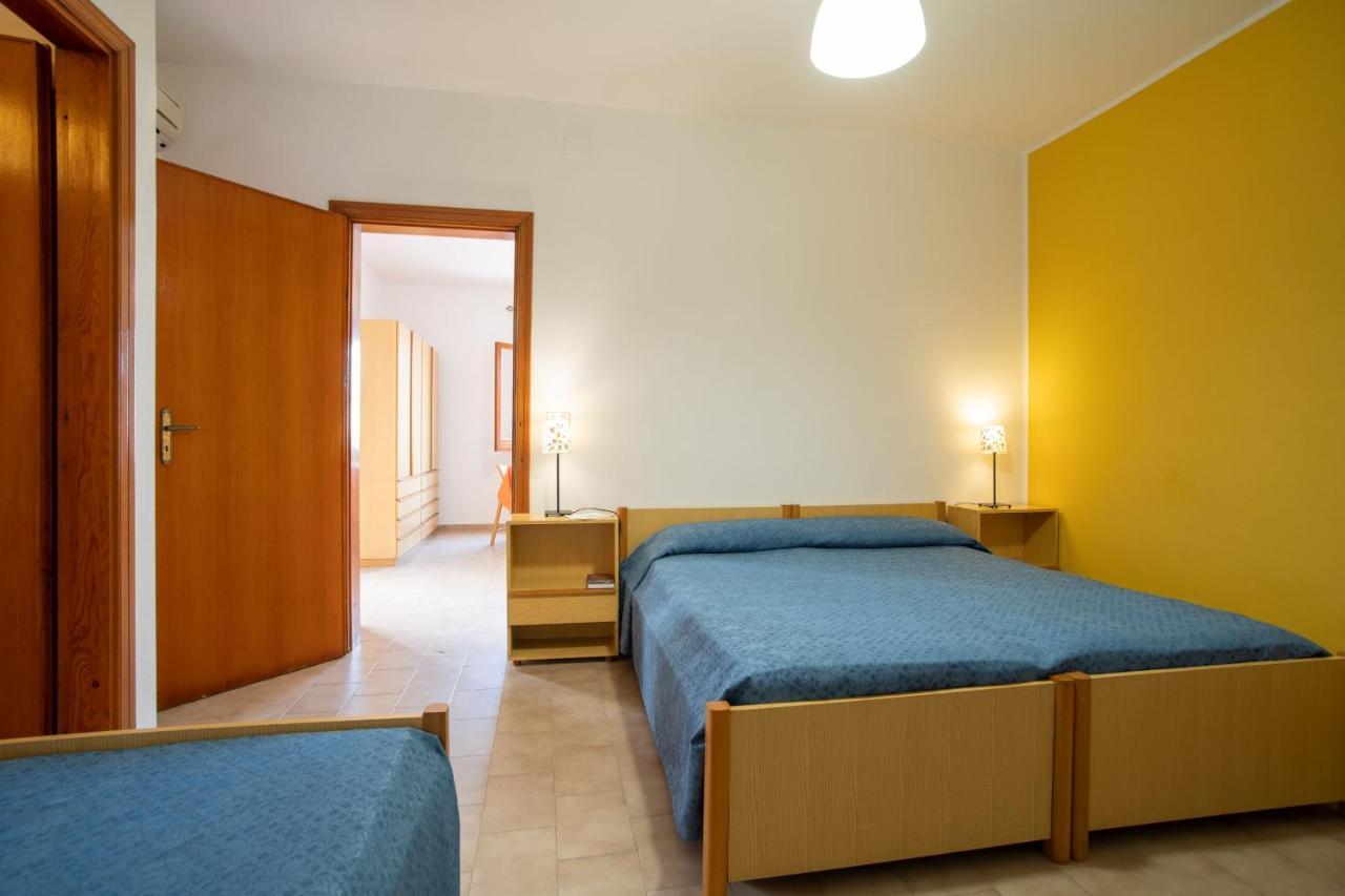 Testa Di Monaco - Basic Beach Accommodations Capo dʼOrlando المظهر الخارجي الصورة