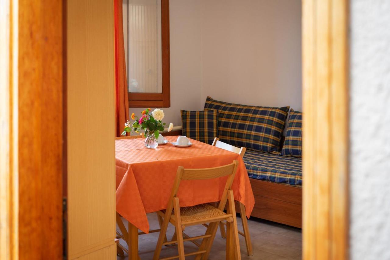 Testa Di Monaco - Basic Beach Accommodations Capo dʼOrlando المظهر الخارجي الصورة