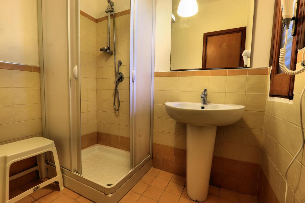Testa Di Monaco - Basic Beach Accommodations Capo dʼOrlando المظهر الخارجي الصورة