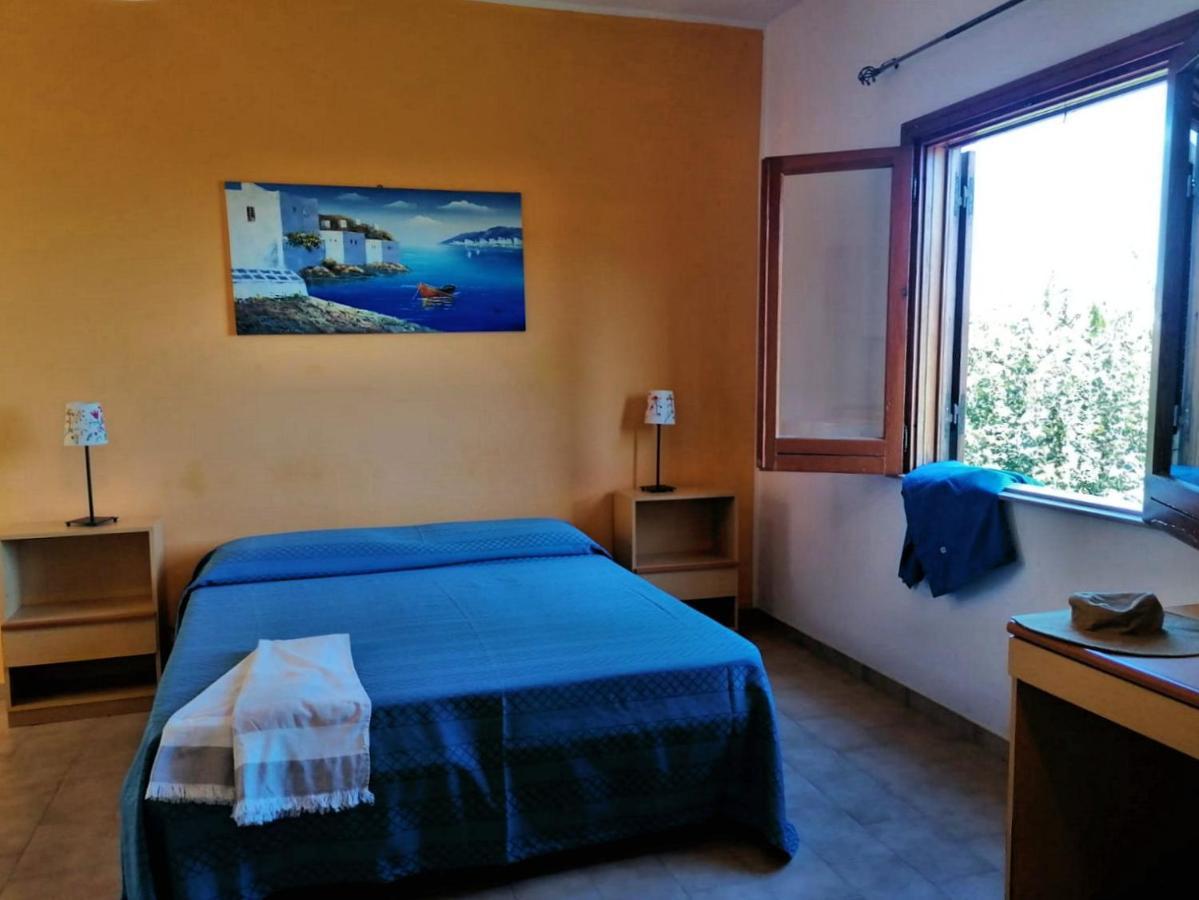 Testa Di Monaco - Basic Beach Accommodations Capo dʼOrlando المظهر الخارجي الصورة