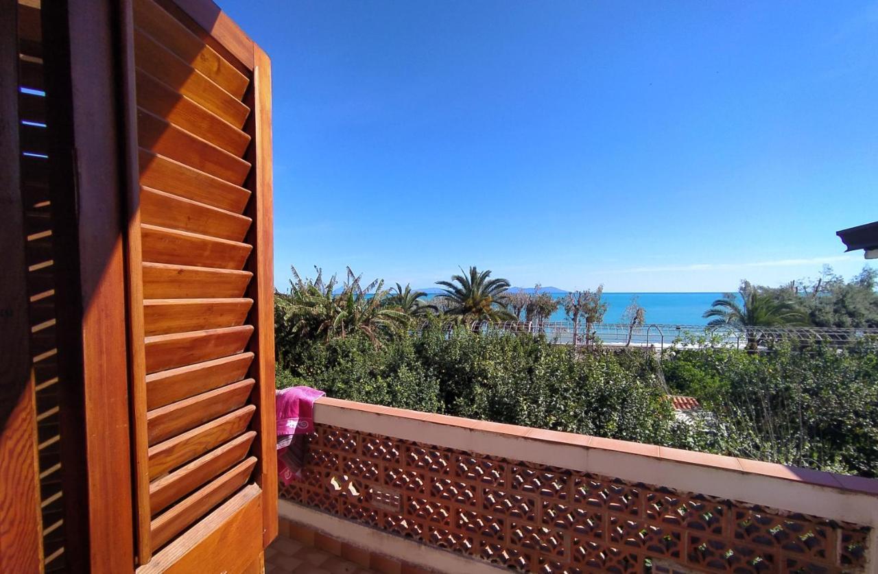 Testa Di Monaco - Basic Beach Accommodations Capo dʼOrlando المظهر الخارجي الصورة