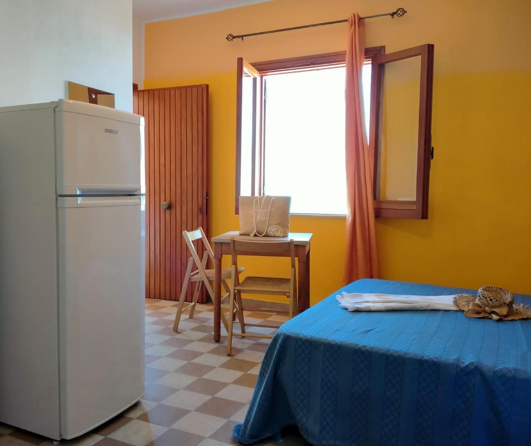 Testa Di Monaco - Basic Beach Accommodations Capo dʼOrlando المظهر الخارجي الصورة