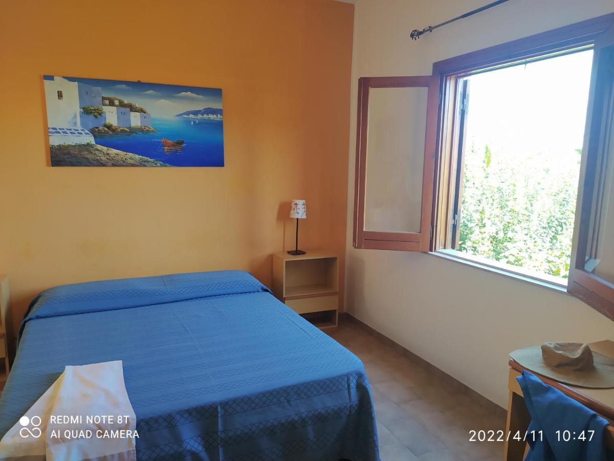 Testa Di Monaco - Basic Beach Accommodations Capo dʼOrlando المظهر الخارجي الصورة