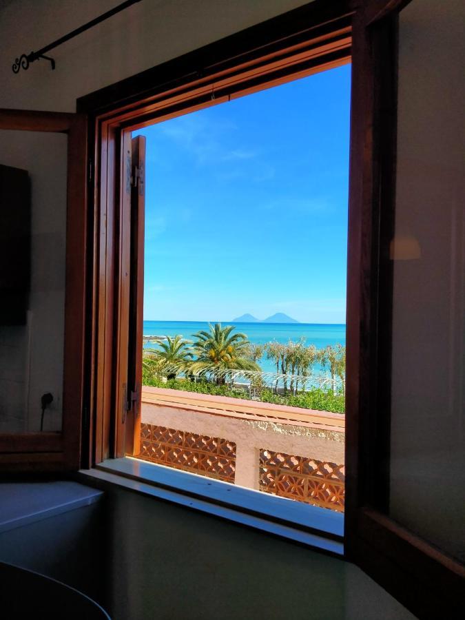 Testa Di Monaco - Basic Beach Accommodations Capo dʼOrlando المظهر الخارجي الصورة