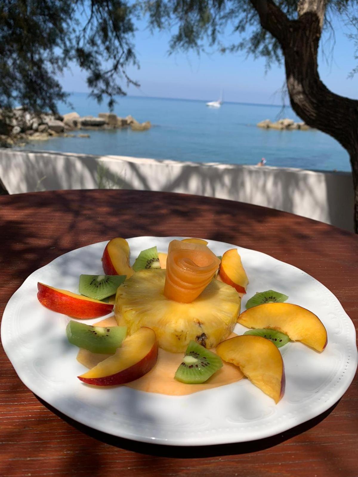 Testa Di Monaco - Basic Beach Accommodations Capo dʼOrlando المظهر الخارجي الصورة